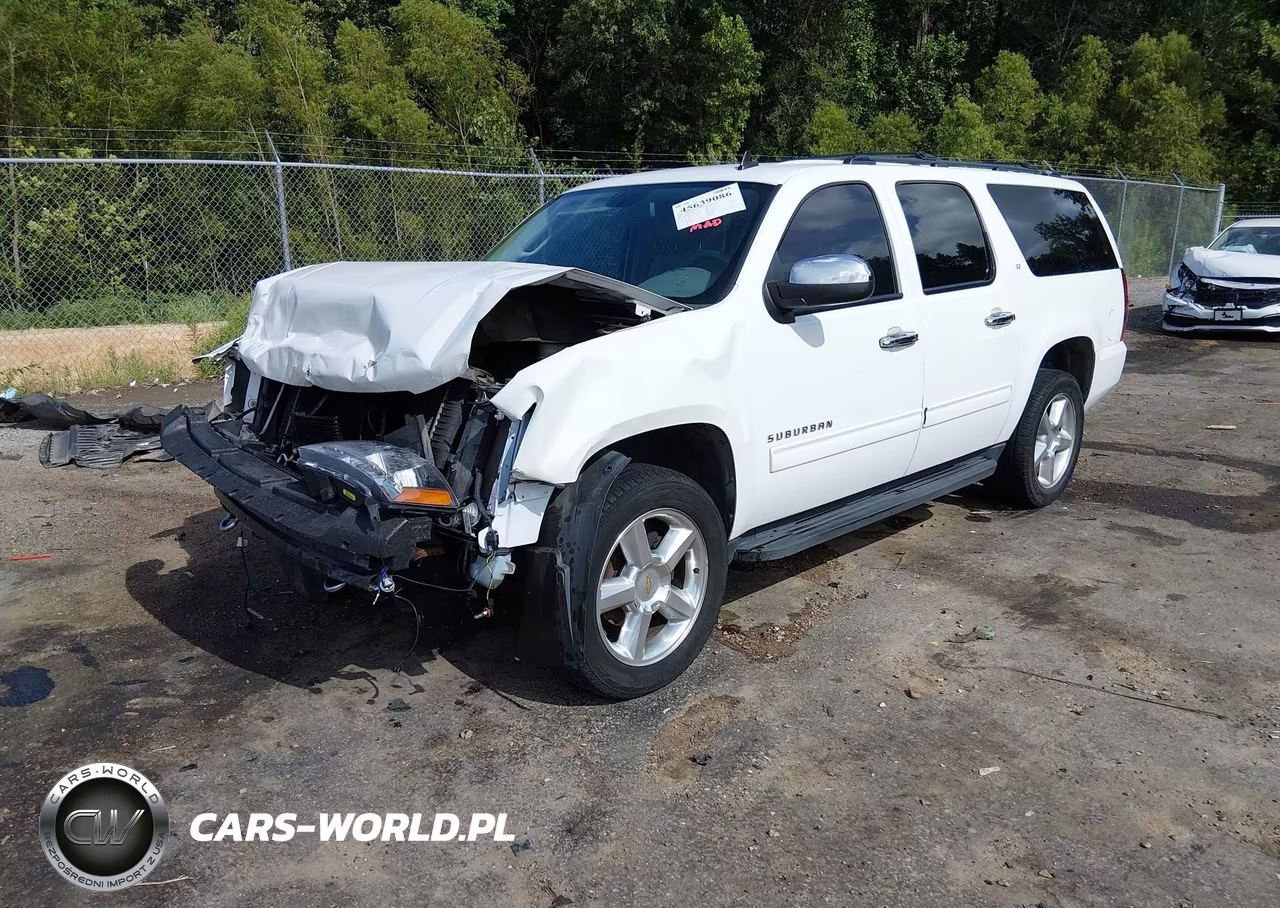 2014 Chevrolet Suburban Lt VIN:1GNSCJE05ER130445 - 2