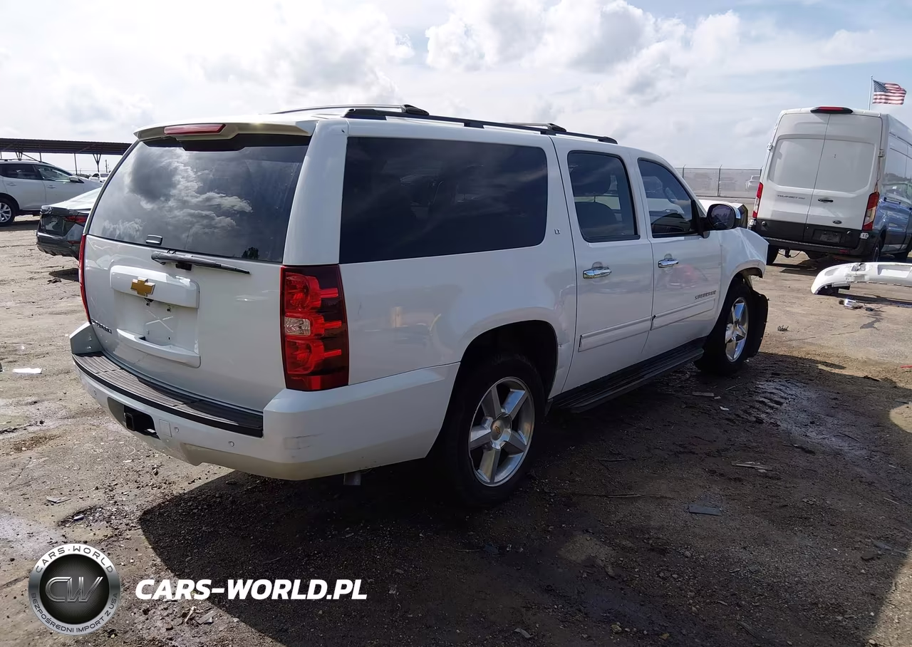 2014 Chevrolet Suburban Lt VIN:1GNSCJE05ER130445 - 4