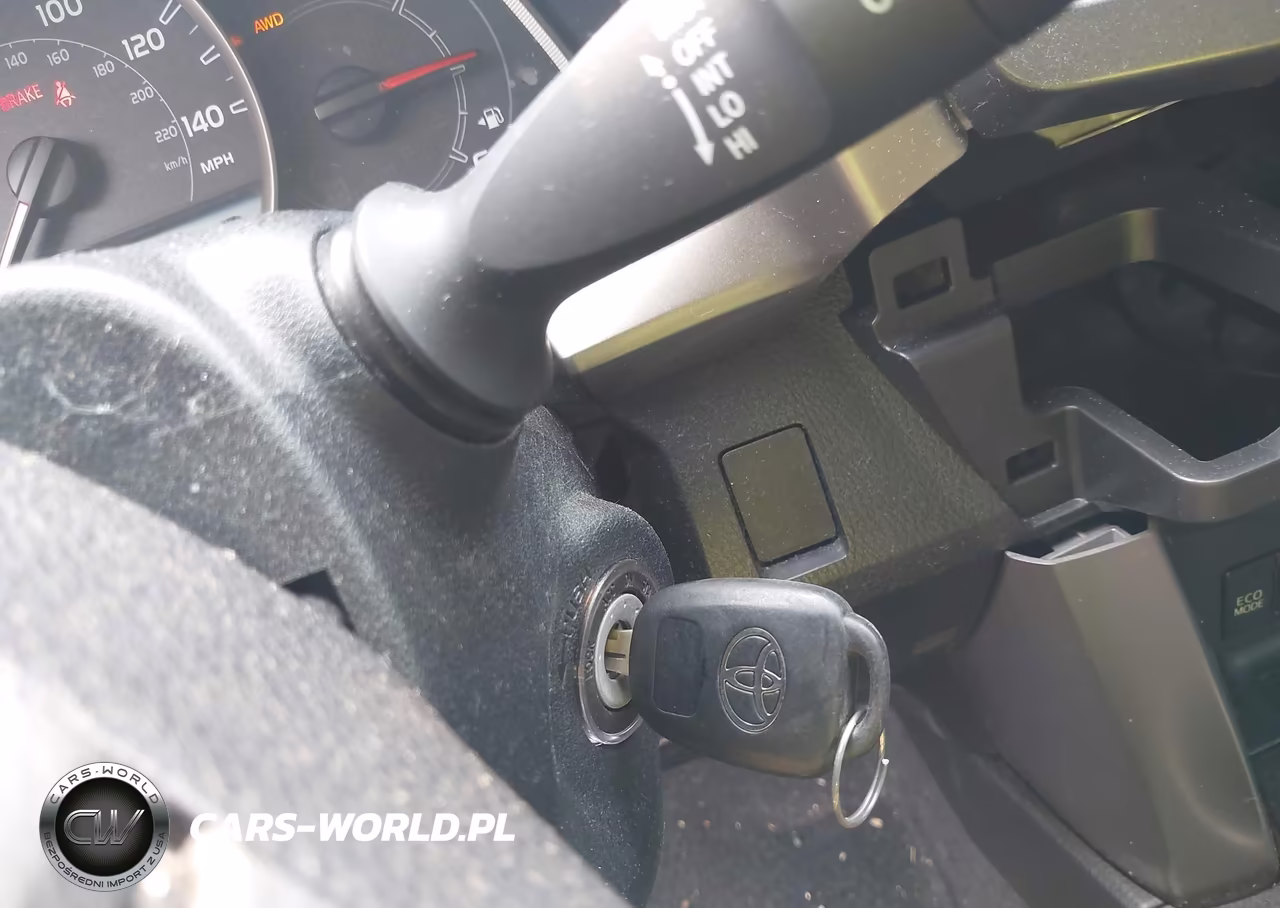 2015 Toyota Rav4 Le VIN:JTMBFREV4FJ015216 - 11