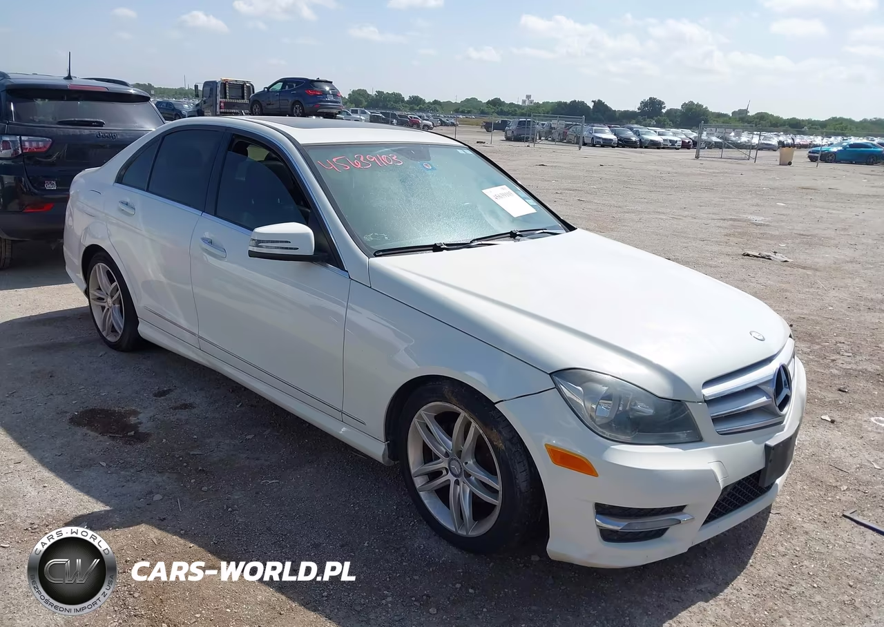 2012 Mercedes-Benz C 300 Sport 4Matic VIN:WDDGF8BB2CR238013 - 1