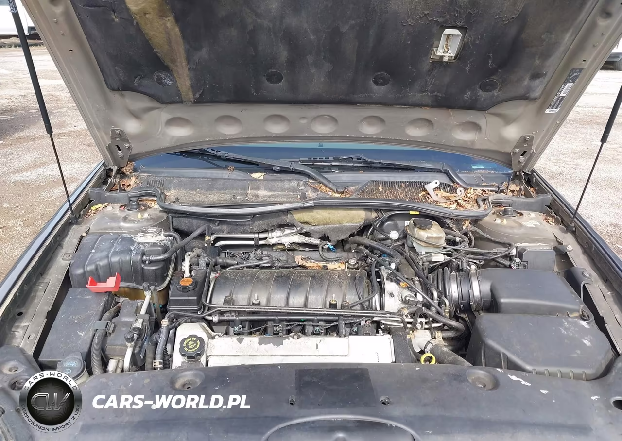 2000 Cadillac Deville Standard VIN:1G6KD54YXYU319343 - 10