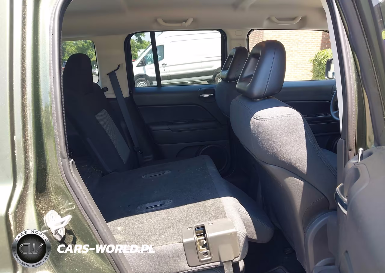 2009 Jeep Patriot Sport VIN:1J4FF28B19D250101 - 8