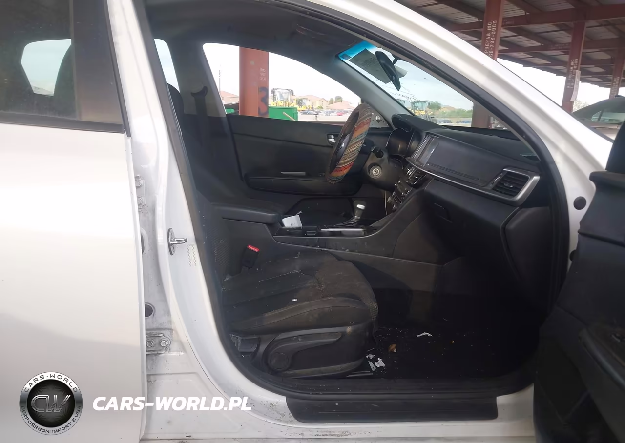 2019 Kia Optima Lx VIN:5XXGT4L30KG339068 - 5