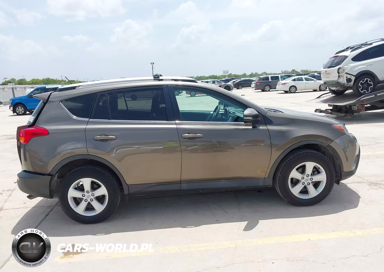 2014 Toyota Rav4 Xle VIN:2T3RFREV8EW202327 - 13