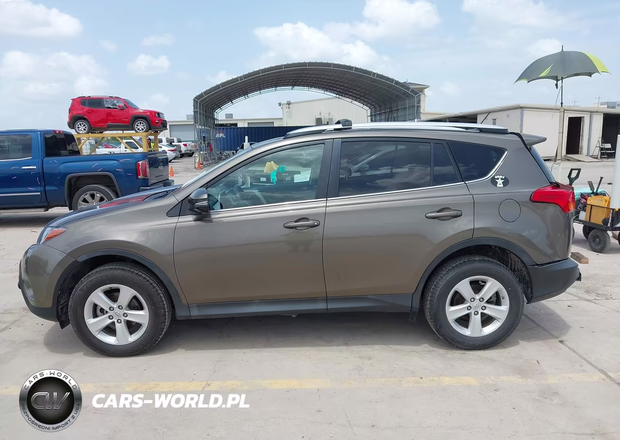 2014 Toyota Rav4 Xle VIN:2T3RFREV8EW202327 - 14