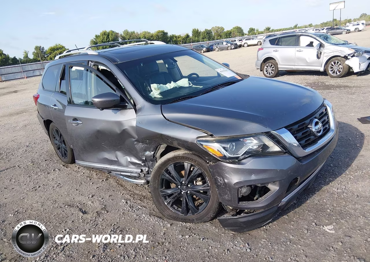 2018 Nissan Pathfinder Platinum