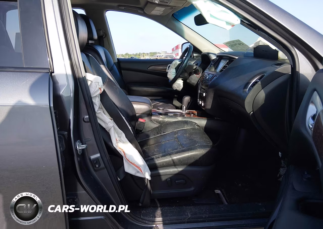 2018 Nissan Pathfinder Platinum VIN:5N1DR2MM1JC602496 - 5