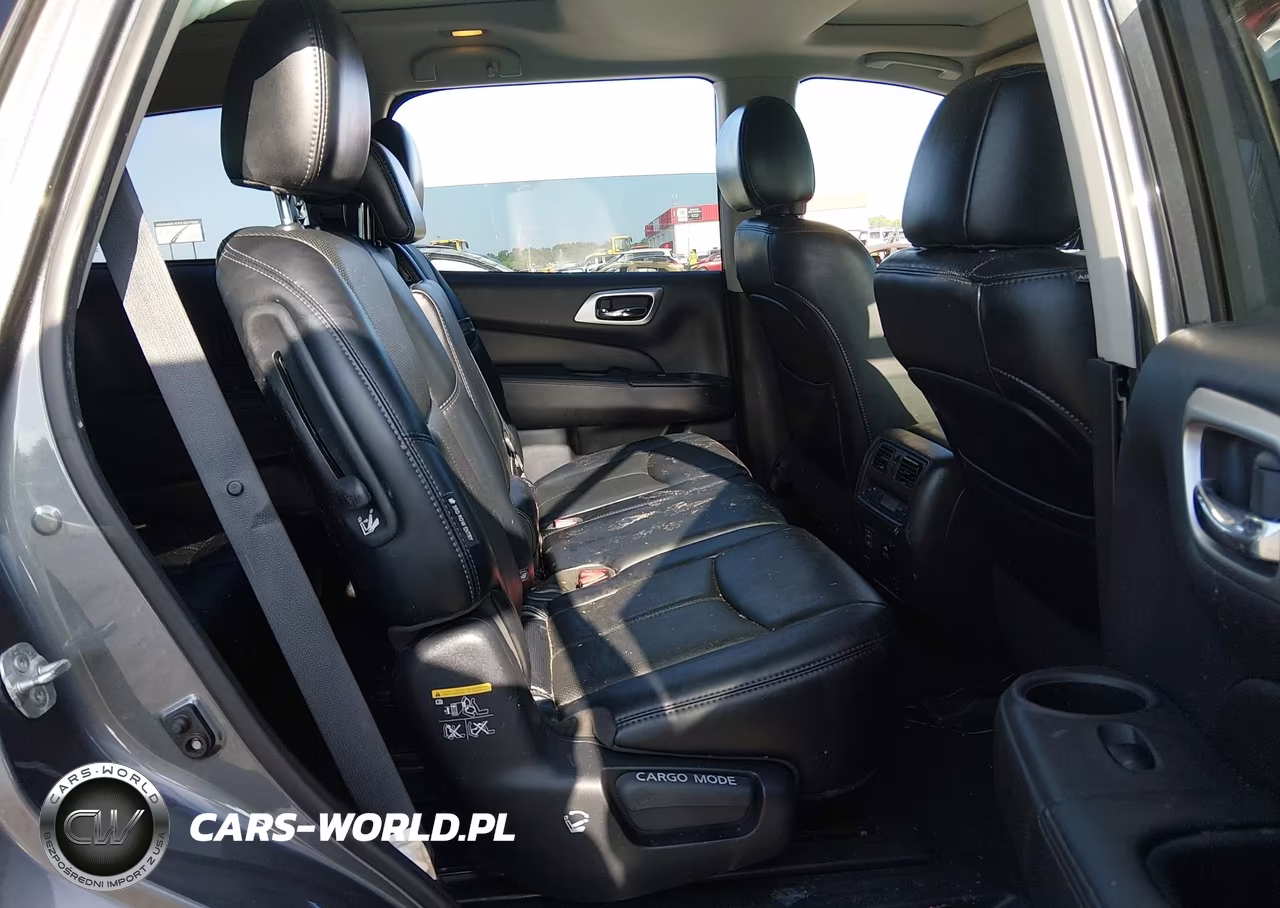 2018 Nissan Pathfinder Platinum VIN:5N1DR2MM1JC602496 - 8