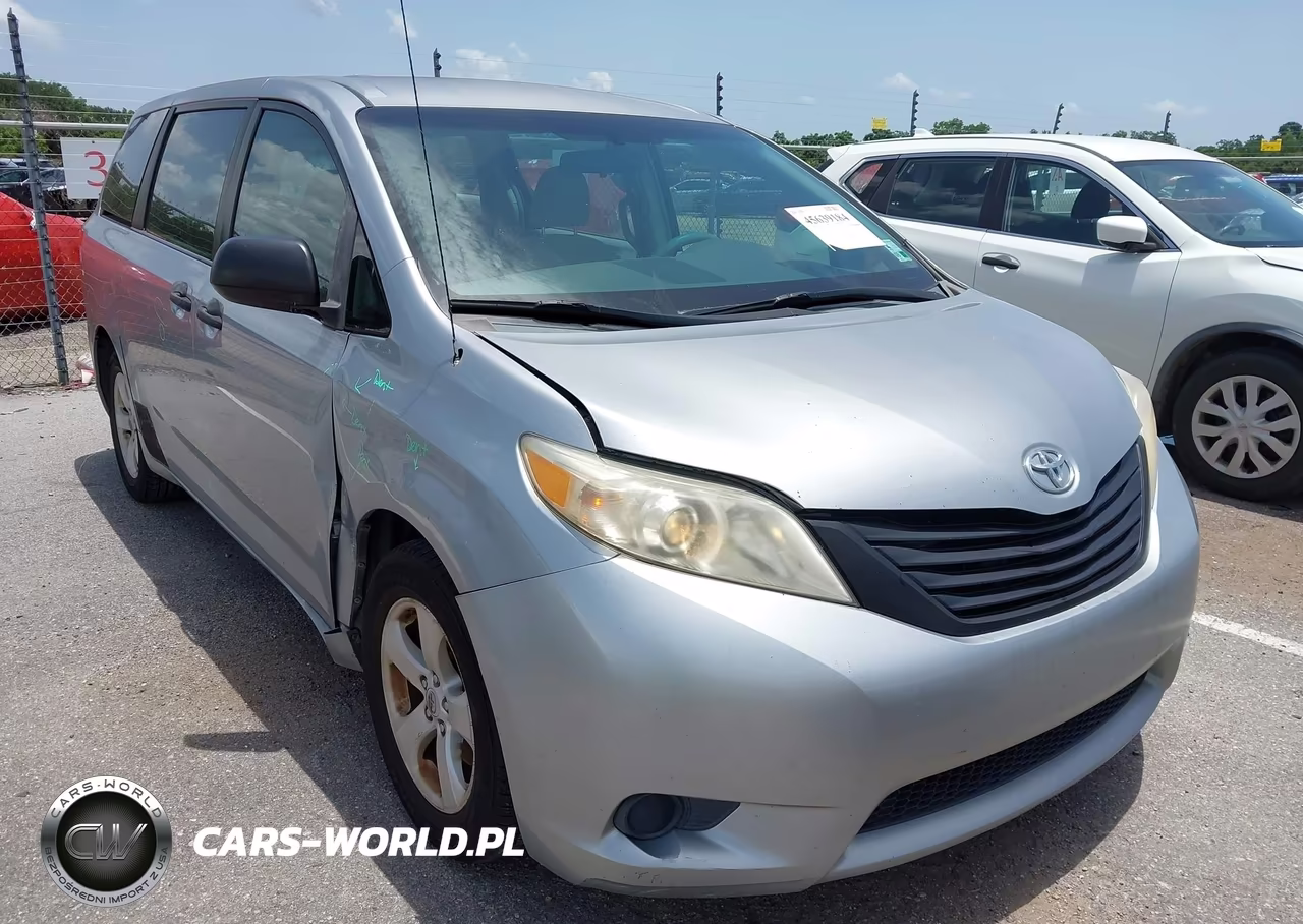 2011 Toyota Sienna VIN:5TDKA3DCXBS007971 - 1