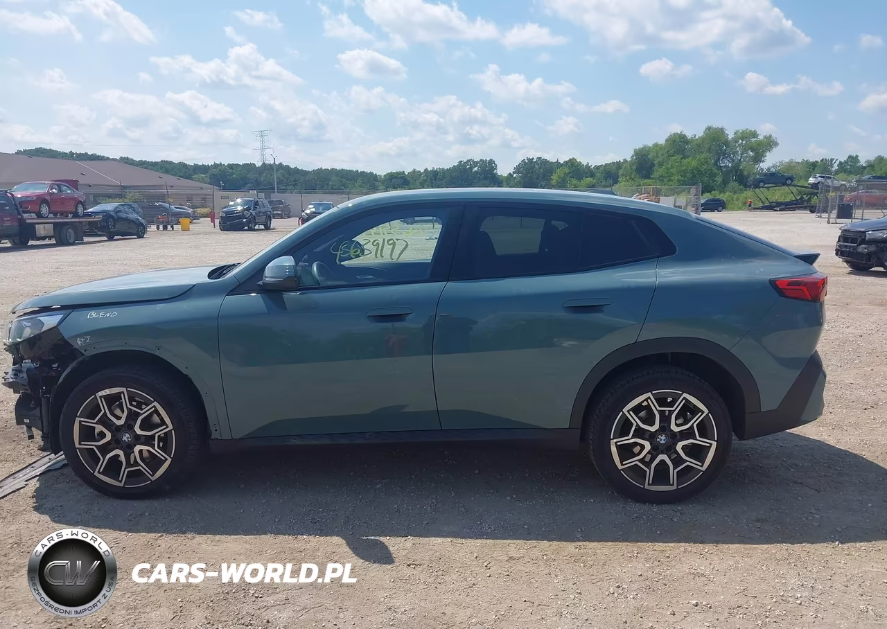 2025 BMW X2 xDrive28I VIN:WBX63GM08S5338761 - 14
