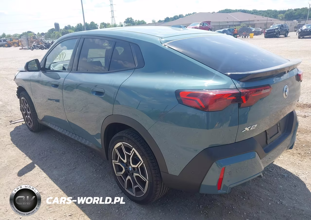2025 BMW X2 xDrive28I VIN:WBX63GM08S5338761 - 3