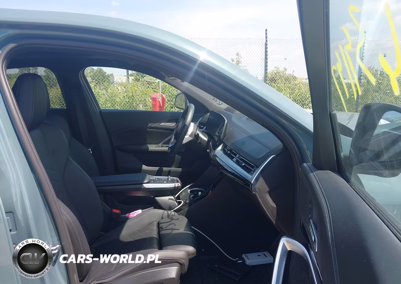 2025 BMW X2 xDrive28I VIN:WBX63GM08S5338761 - 5