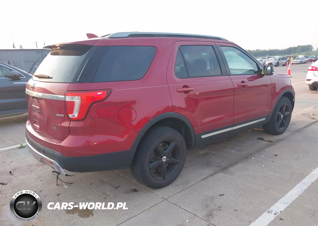 2017 Ford Explorer Xlt VIN:1FM5K8D80HGD18262 - 4