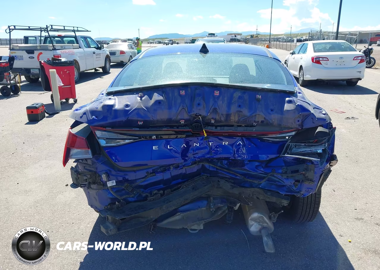 2024 Hyundai Elantra Se VIN:KMHLL4DG4RU702682 - 17