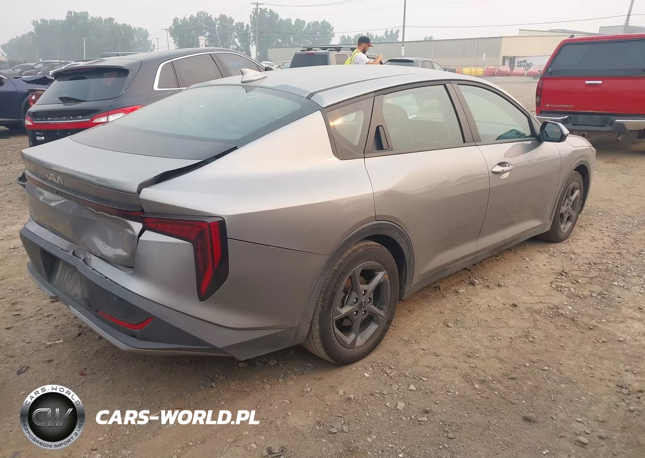 2026 Kia K4 Lxs VIN:3KPFT4DE7TE253939 - 4
