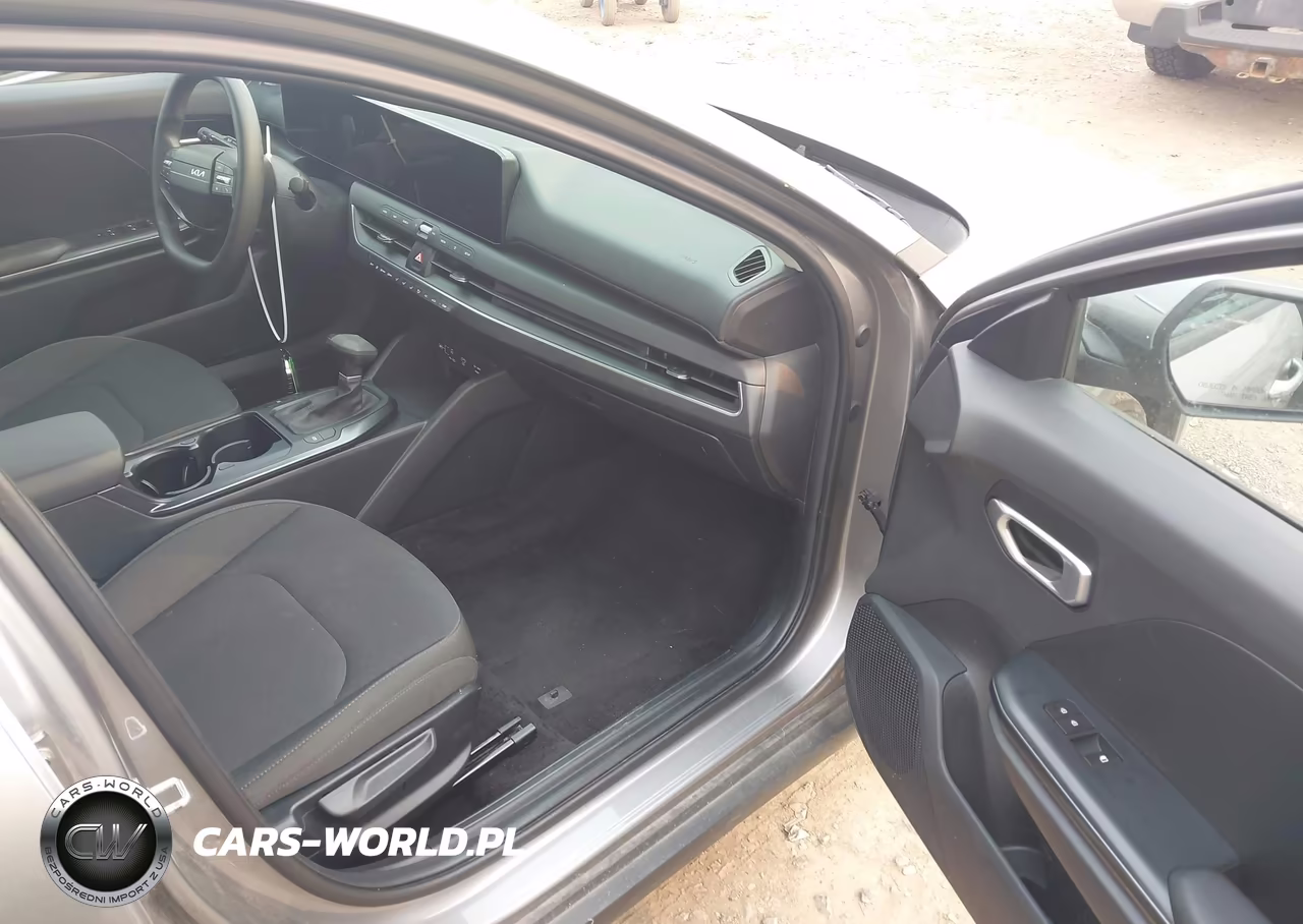 2026 Kia K4 Lxs VIN:3KPFT4DE7TE253939 - 5