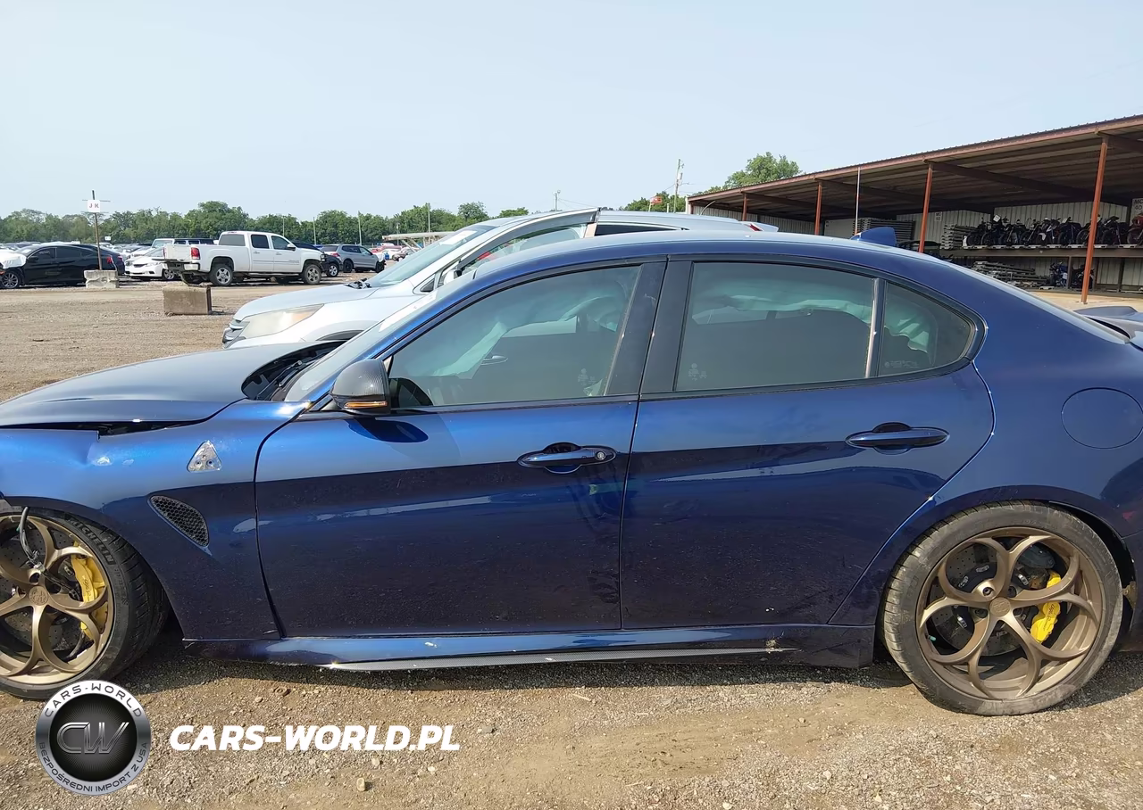 2018 Alfa Romeo Giulia Quadrifoglio Rwd VIN:ZARFAEAV1J7590268 - 15