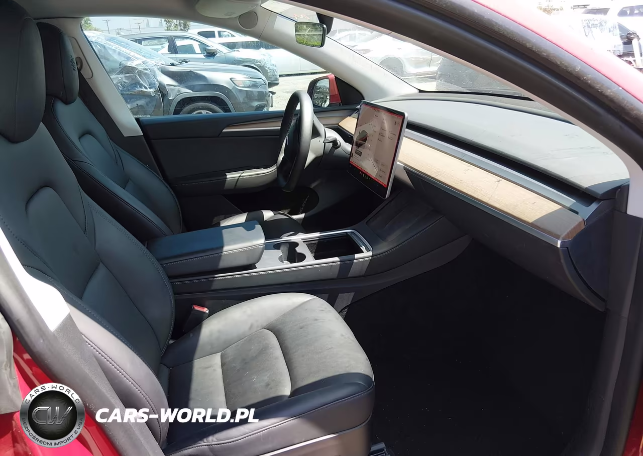 2023 Tesla Model Y Performance Dual Motor All-Wheel Drive VIN:7SAYGDEF4PF606371 - 5