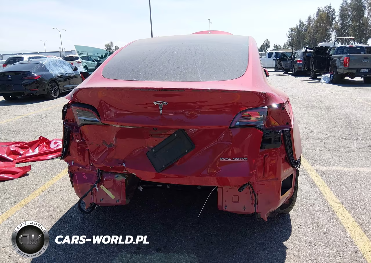 2023 Tesla Model Y Performance Dual Motor All-Wheel Drive VIN:7SAYGDEF4PF606371 - 6