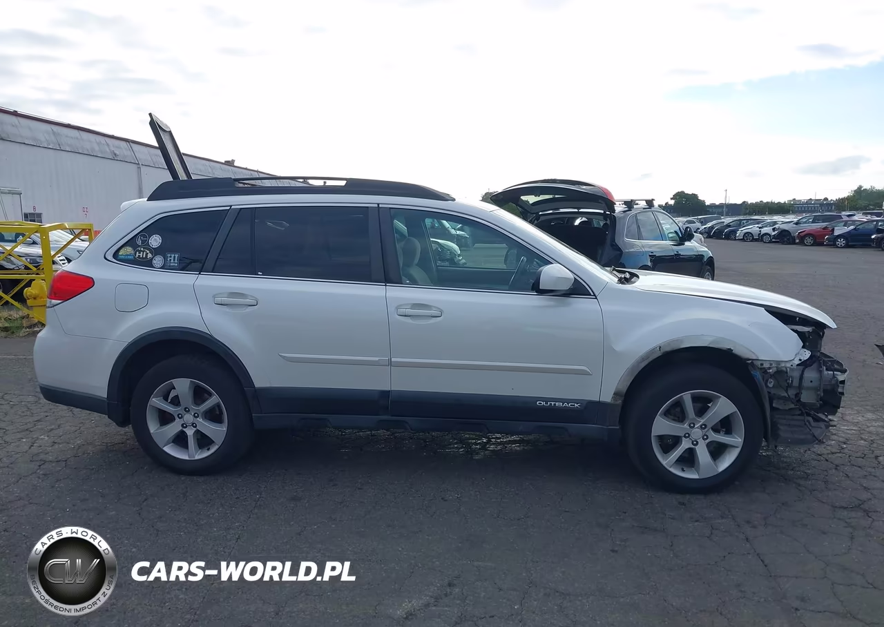 2014 Subaru Outback 2.5I Premium VIN:4S4BRBDCXE3239815 - 14