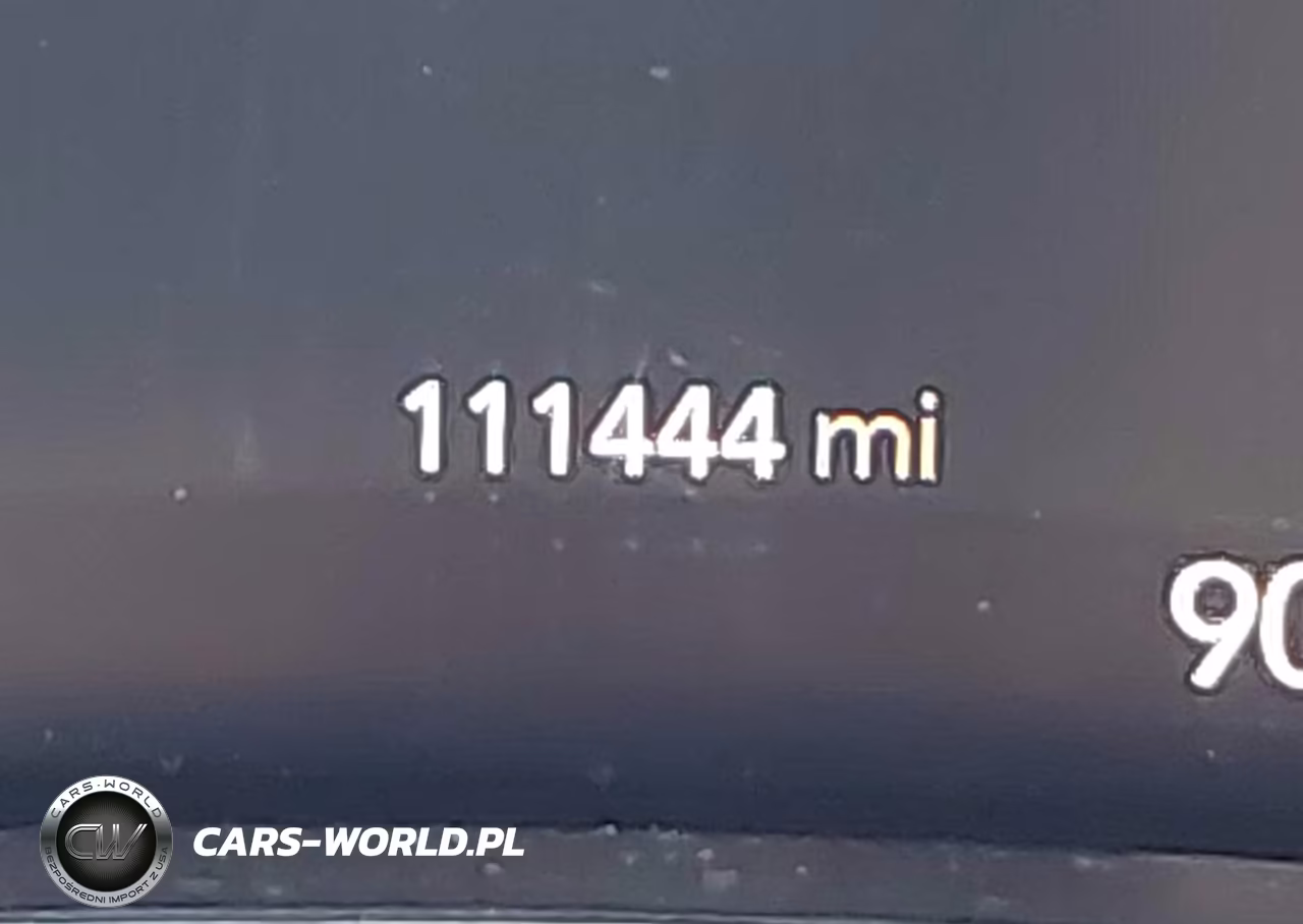 2020 Chrysler Pacifica Touring L Plus VIN:2C4RC1EG6LR286568 - 15