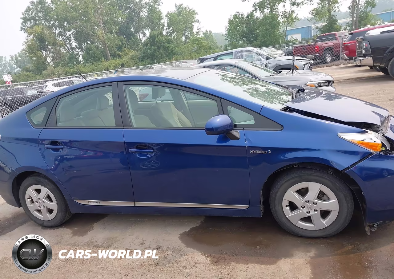 2011 Toyota Prius VIN:JTDKN3DUXB0303637 - 13