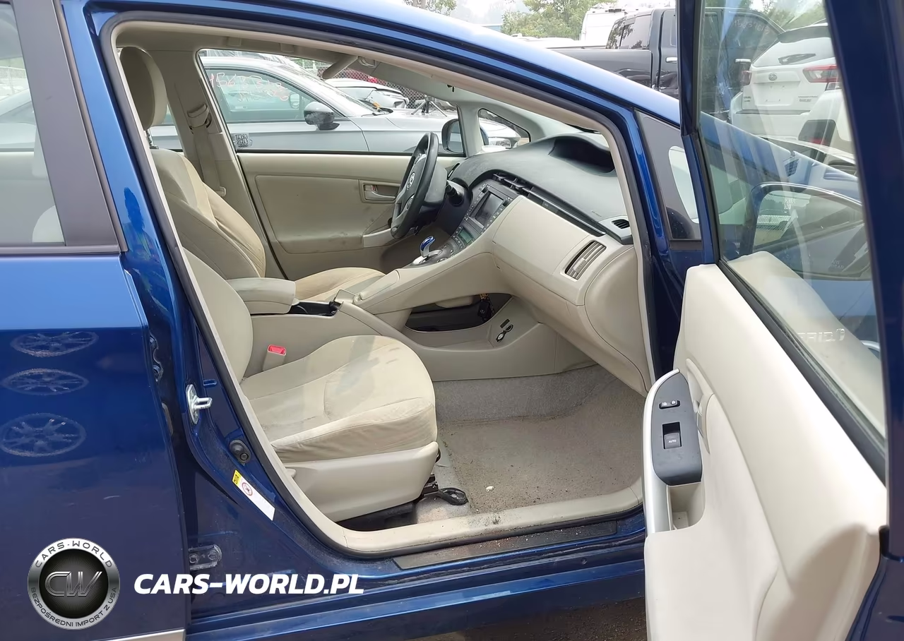 2011 Toyota Prius VIN:JTDKN3DUXB0303637 - 5