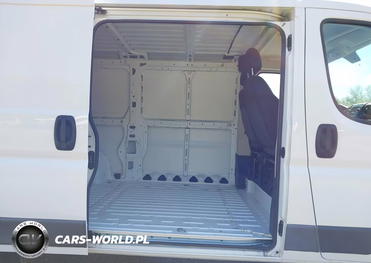 2018 Ram Promaster 1500 VIN:3C6TRVAG7JE153244 - 8