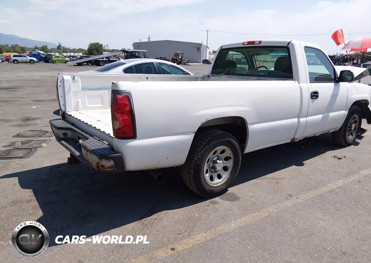 2005 Chevrolet Silverado 1500 Work Truck VIN:1GCEC14T55Z281612 - 4