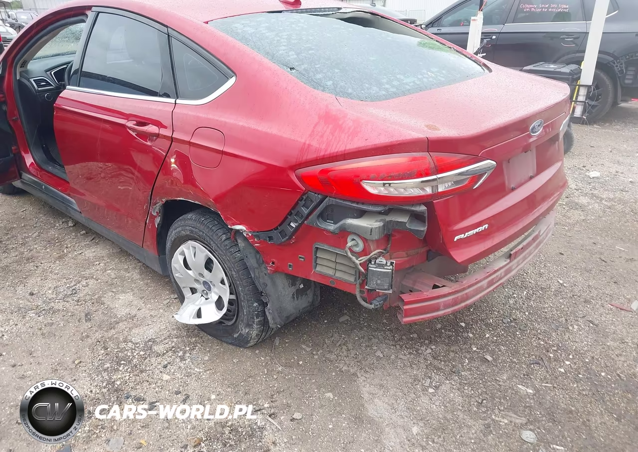 2020 Ford Fusion S VIN:3FA6P0G77LR111681 - 6