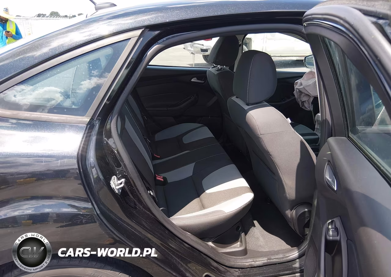 2014 Ford Focus Se VIN:1FADP3F2XEL381570 - 8