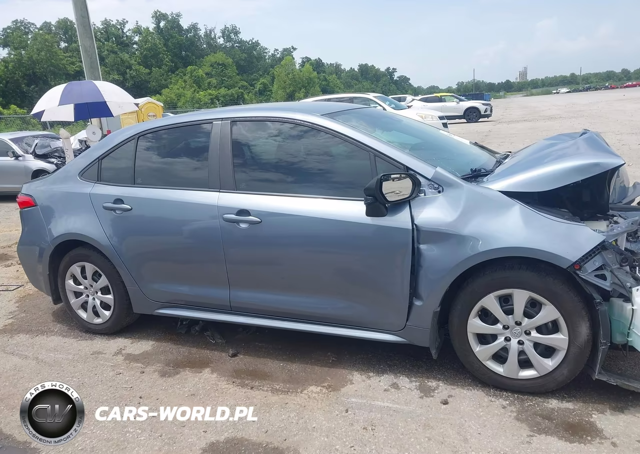 2022 Toyota Corolla Le VIN:5YFEPMAE7NP305818 - 13