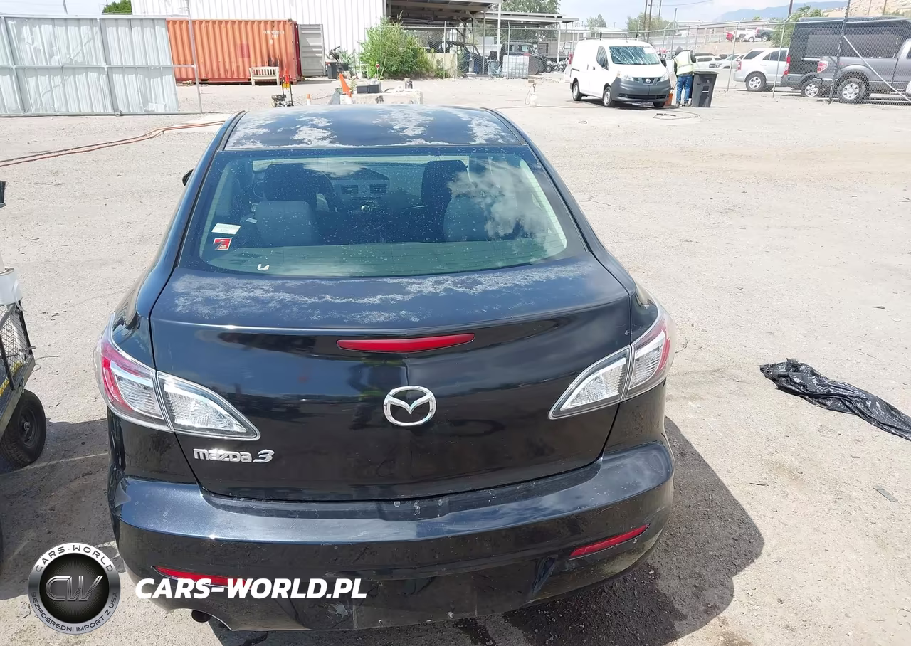 2012 Mazda Mazda3 I Sport VIN:JM1BL1UG7C1590497 - 16