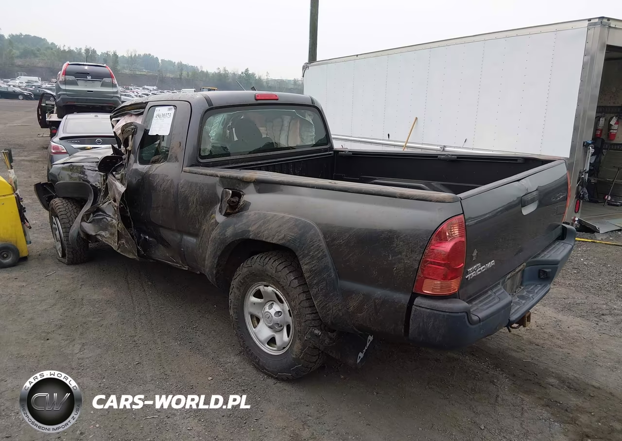 2015 Toyota Tacoma VIN:5TFUX4EN1FX039446 - 3