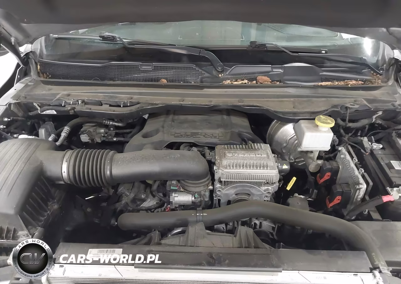 2022 Ram 1500 Laramie 4X4 5'7 Box VIN:1C6SRFJT4NN309871 - 10