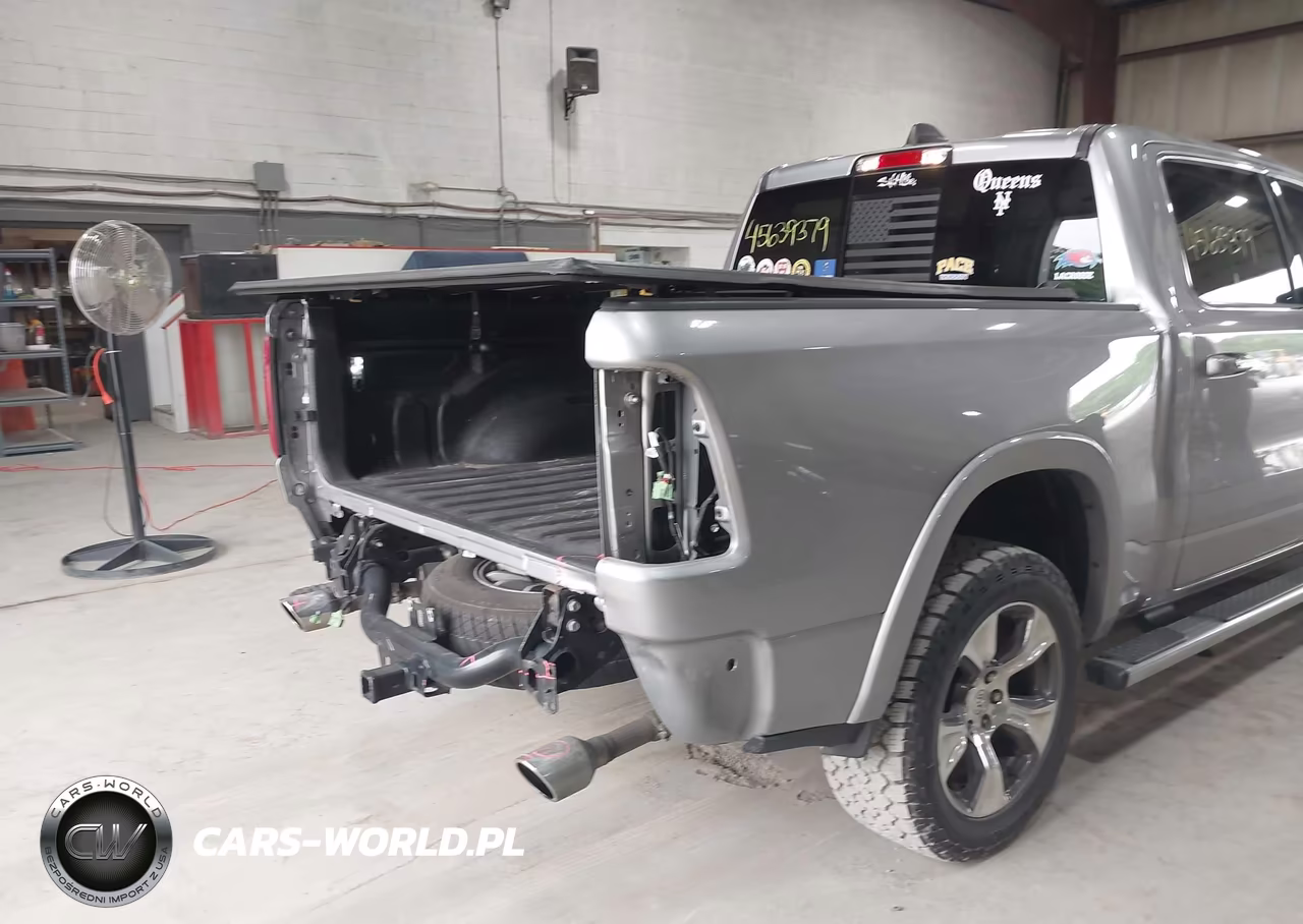 2022 Ram 1500 Laramie 4X4 5'7 Box VIN:1C6SRFJT4NN309871 - 18