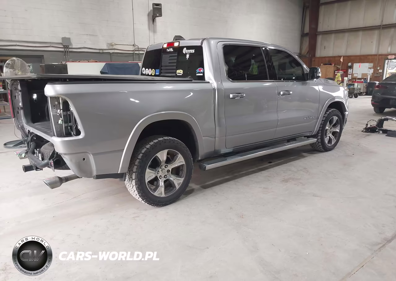 2022 Ram 1500 Laramie 4X4 5'7 Box VIN:1C6SRFJT4NN309871 - 4