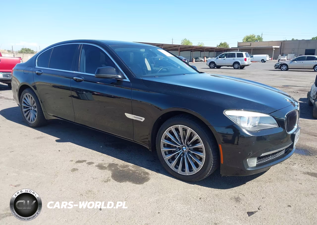 2012 BMW 740I VIN:WBAKA4C56CC613289 - 1