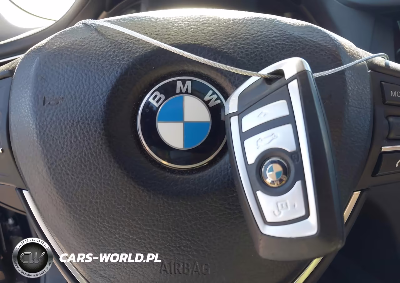 2012 BMW 740I VIN:WBAKA4C56CC613289 - 11