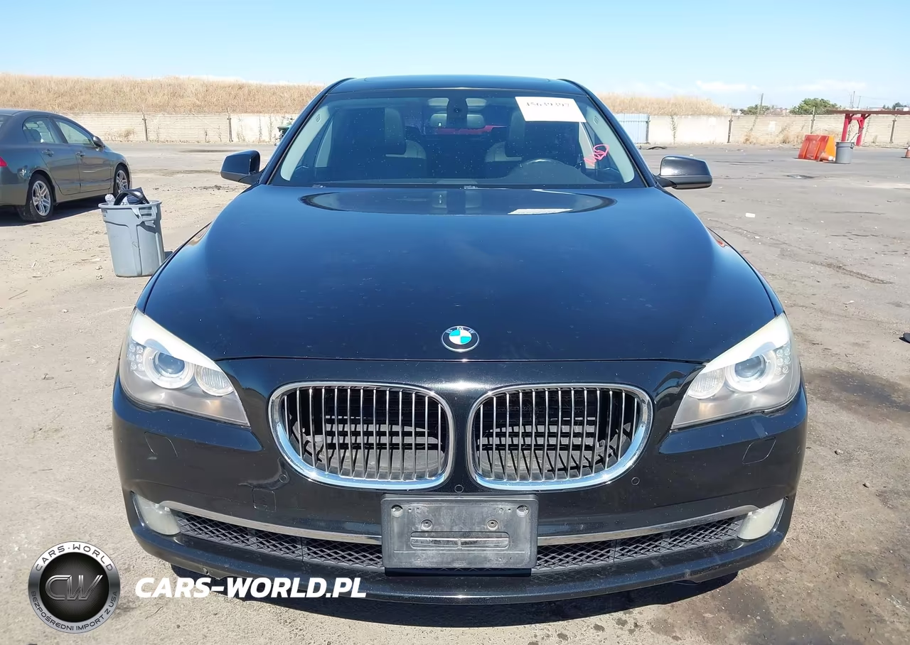 2012 BMW 740I VIN:WBAKA4C56CC613289 - 12