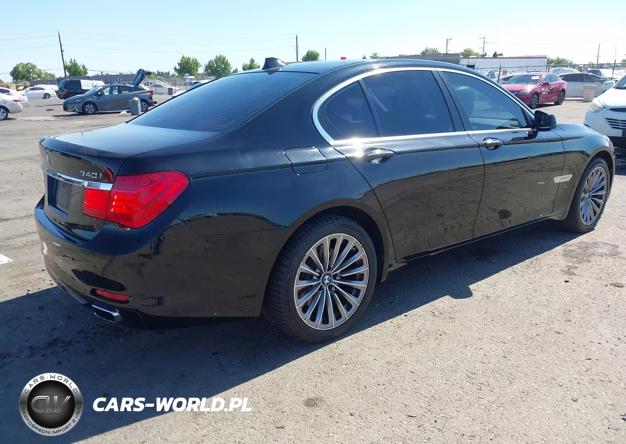 2012 BMW 740I VIN:WBAKA4C56CC613289 - 4