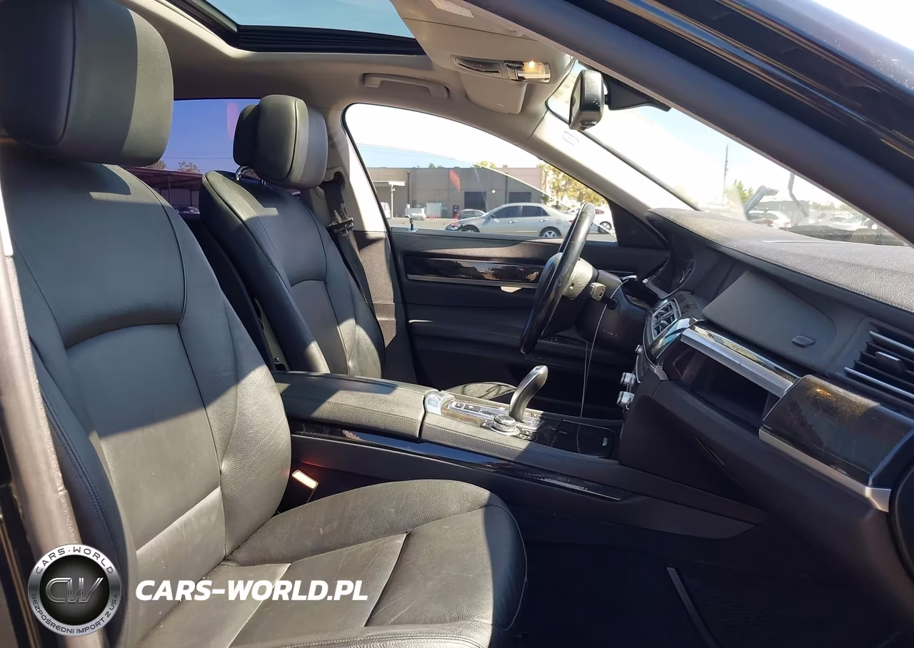 2012 BMW 740I VIN:WBAKA4C56CC613289 - 5