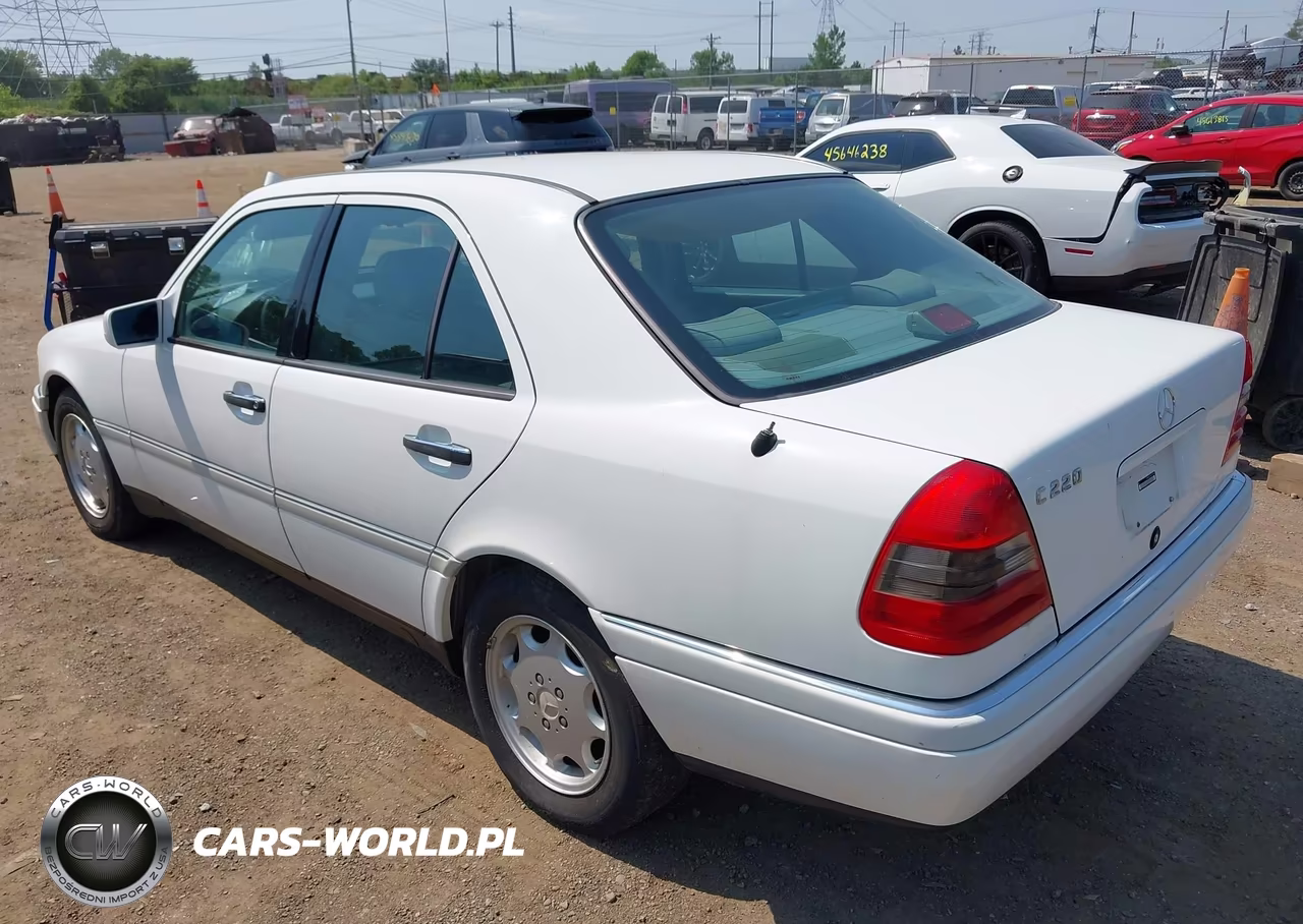 1996 Mercedes-Benz C 220 VIN:WDBHA22E6TF417465 - 3
