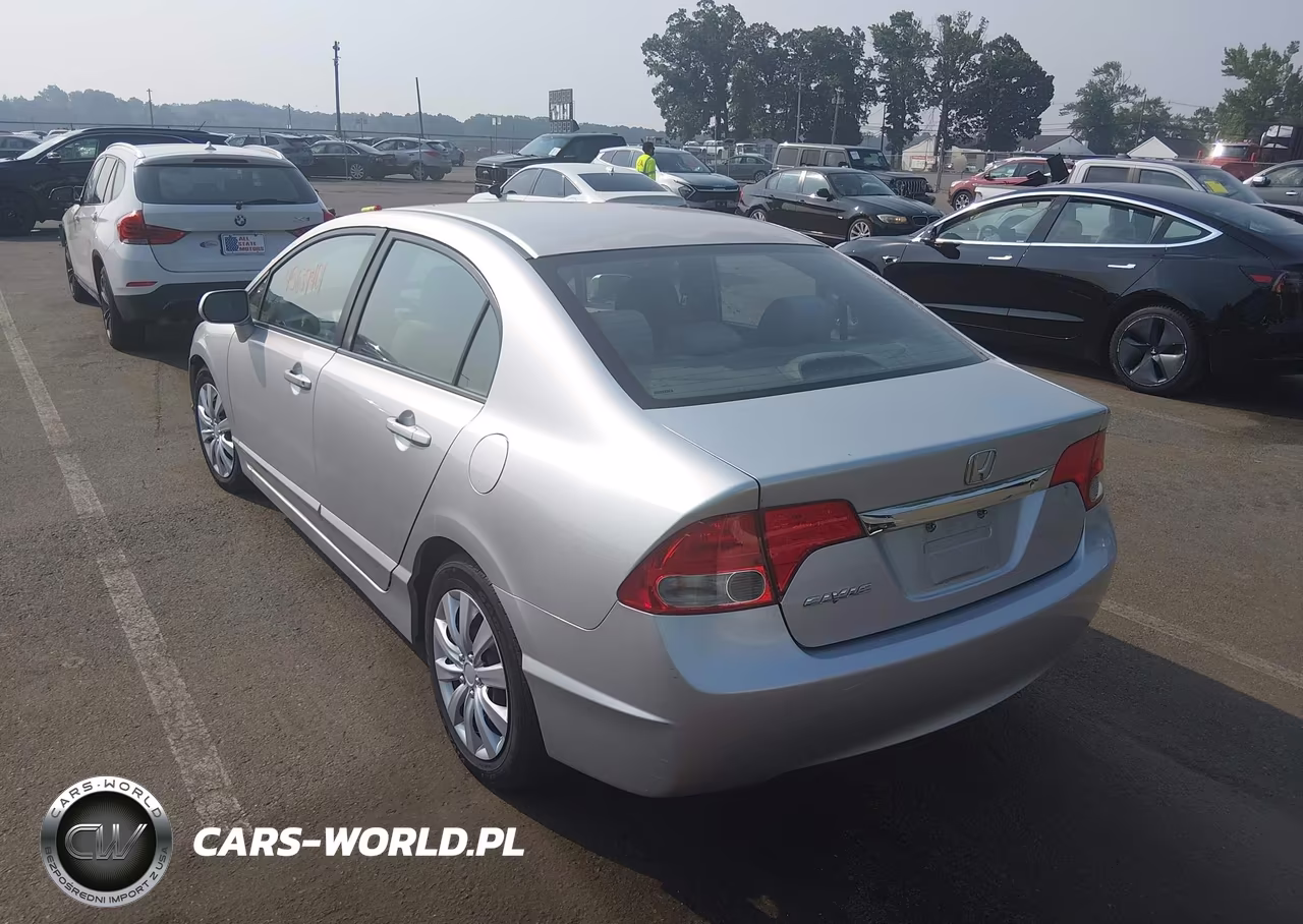 2011 Honda Civic Lx VIN:2HGFA1F5XBH307109 - 3