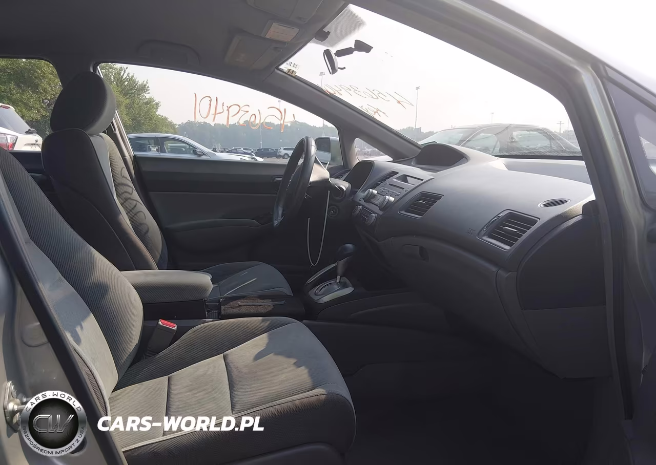 2011 Honda Civic Lx VIN:2HGFA1F5XBH307109 - 5