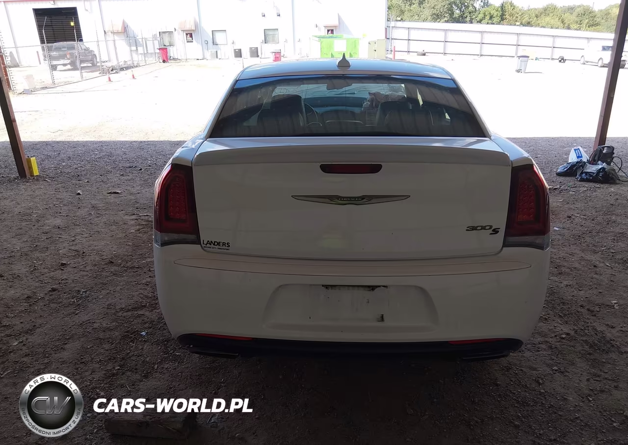 2017 Chrysler 300 300S Alloy Edition VIN:2C3CCABGXHH580082 - 16
