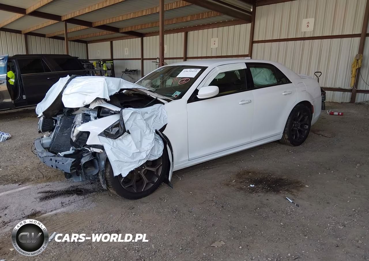 2017 Chrysler 300 300S Alloy Edition VIN:2C3CCABGXHH580082 - 2