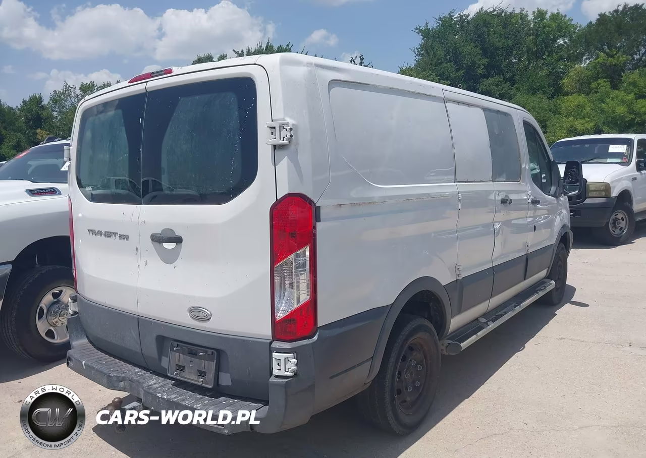 2015 Ford Transit-250 VIN:1FTNR1ZMXFKA35004 - 4