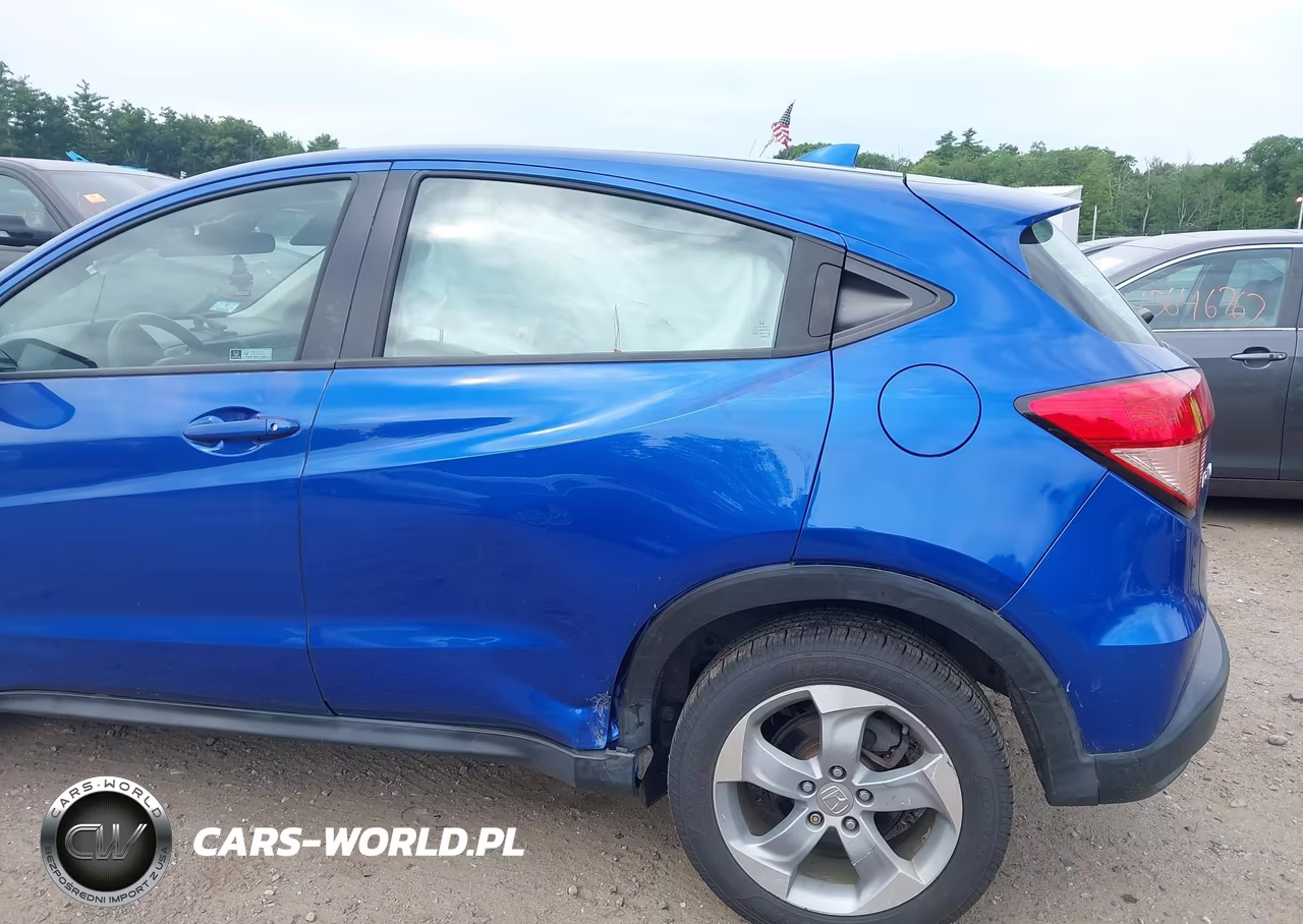 2018 Honda Hr-V Lx VIN:3CZRU6H32JM717375 - 6