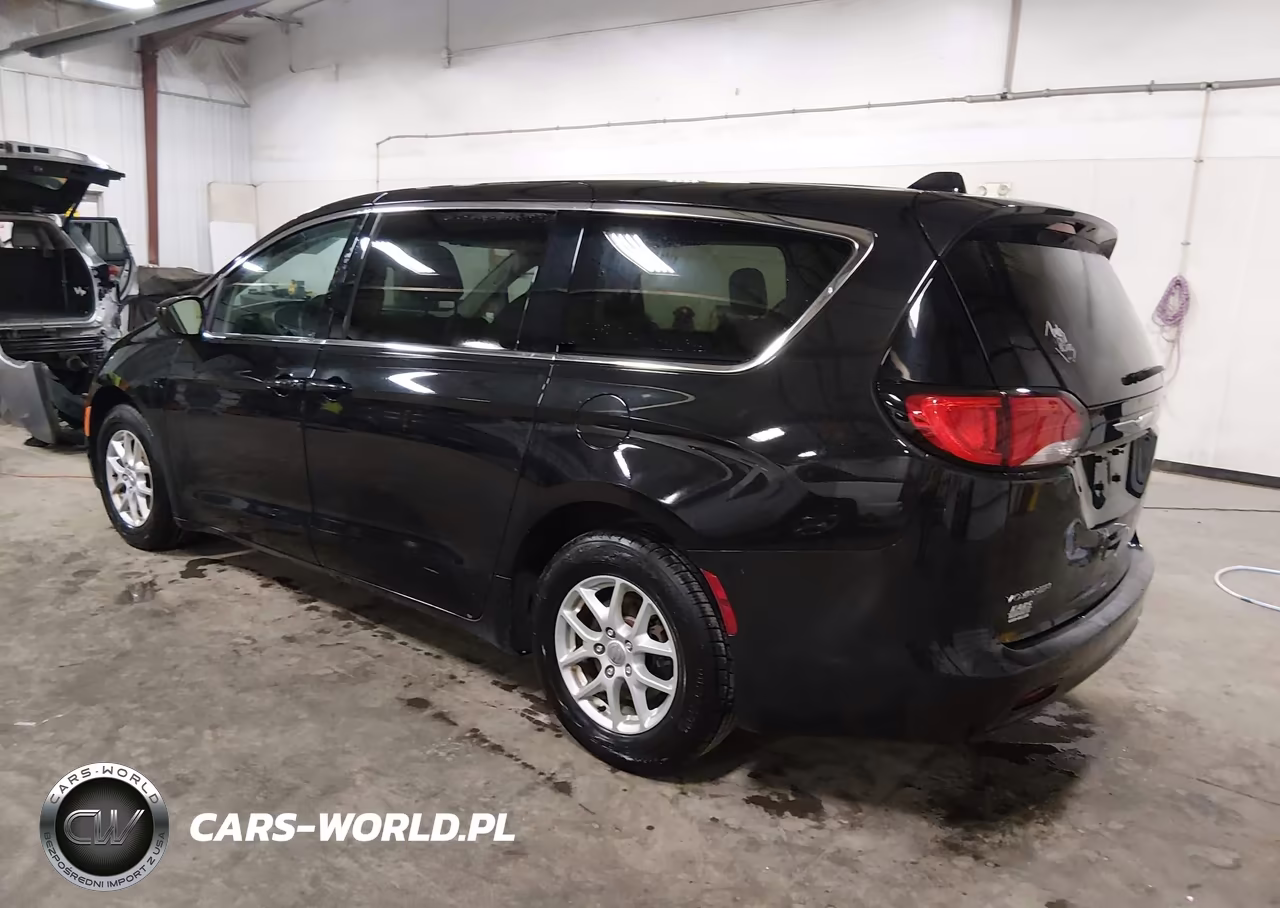 2020 Chrysler Voyager Lx VIN:2C4RC1CGXLR146882 - 3